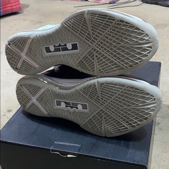 Lebron X 10 prism color way size 11 - Picture 5 of 6